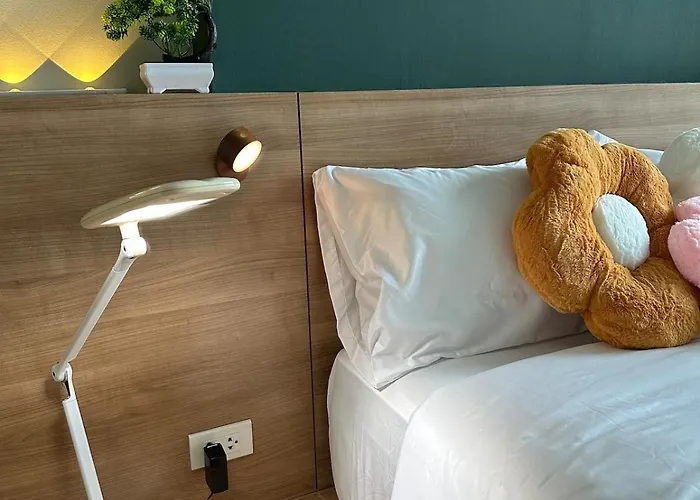 New 5 Stars L 4 Mins Walk Bts&apl Appartement *